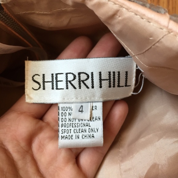 Sherri Hill Short Prom Dress Size 4 - Picture 4 of 4