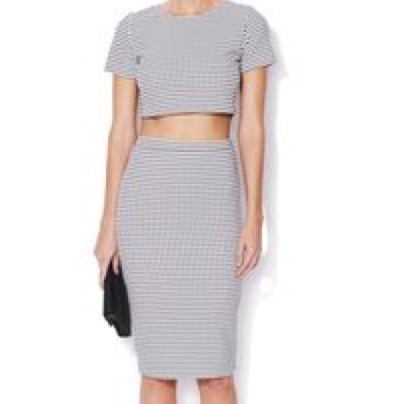 🎉Host Pick 8/16🎉Renvy Checkered Pencil Skirt Set