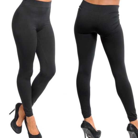 🎉CLEARANCE🎉 Black Fleece Lined Basics Leggings - Picture 2 of 2