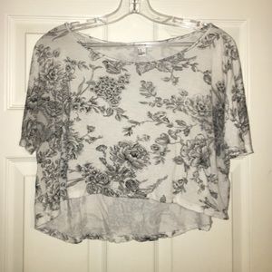 ◾️▪️Floral crop top w/black flowers▪️◾️