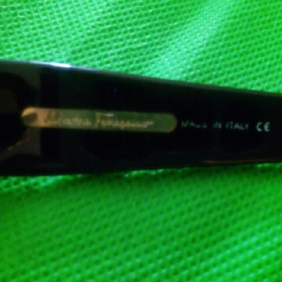 💋💋sold💋💋Authentic Ferragamo Crystal Sunglasses - Picture 2 of 4