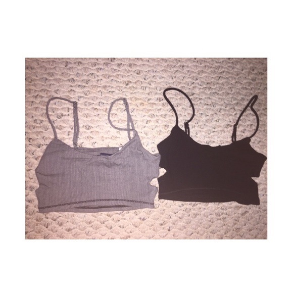 1 HOUR SALE!!American Eagle bralettes!!
