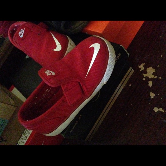 Toddler Nike!!!!!! shoes final drop!!!!!!