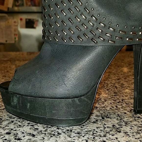 Steve Madden Rockur Booties - Picture 2 of 3