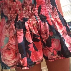 Lulu lemon skort