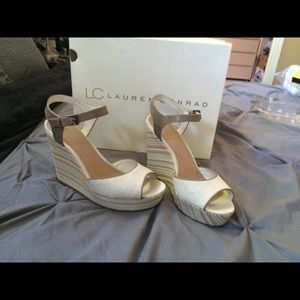 Lauren Conrad 4.5" wedge shoes