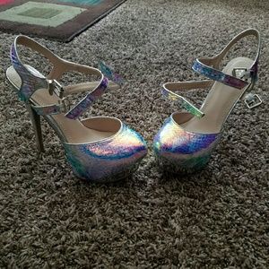 Scene Heels