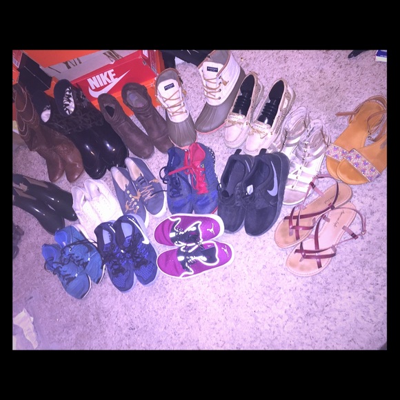 My shoe collection!!!! 👠👟 - Picture 1 of 1