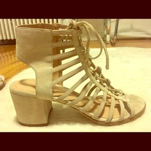 Pour la Victoire Amabelle Sandals