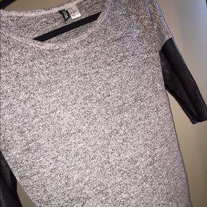 H&M Top w/ Faux Leather 3/4 Sleeves (Size XS)