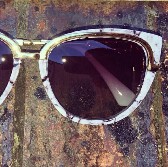 Marble Gold Frame Cat Eye Sunglasses - Picture 2 of 2
