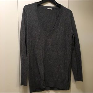 Cashmere blend gray vneck loose sweater
