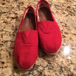 Toms Red Canvas Flats. Size 8