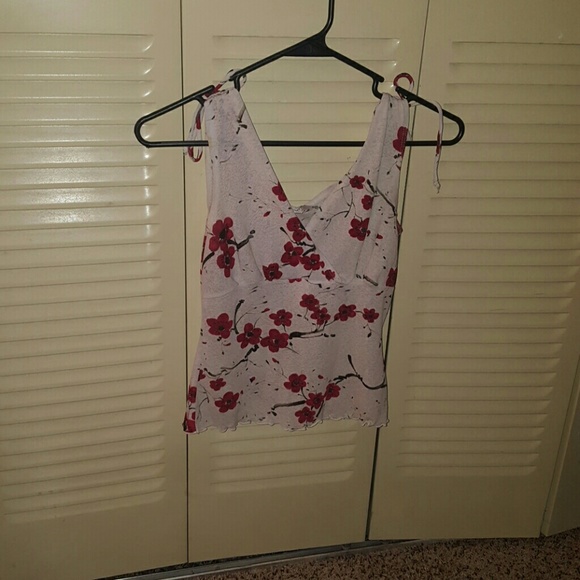 Sleeveless blouse