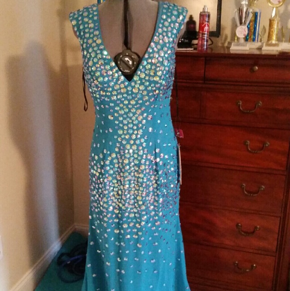 Alyce gown