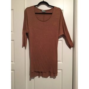 Women's gold tunic size: M