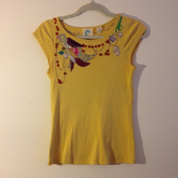 Anthropologie embroidered tee - Picture 3 of 3