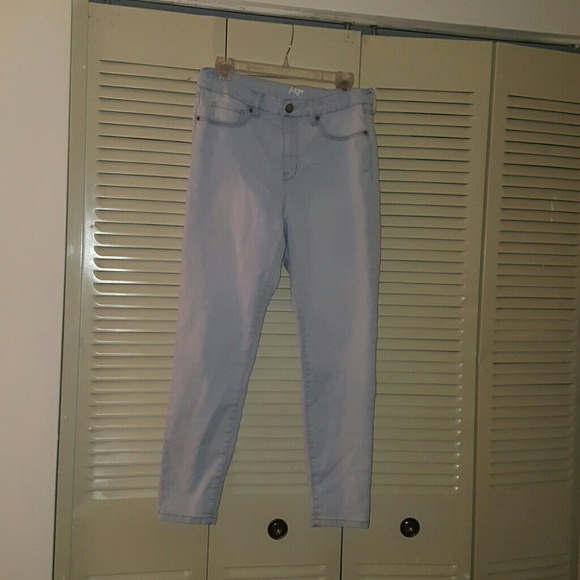 Light denim skinny jeans