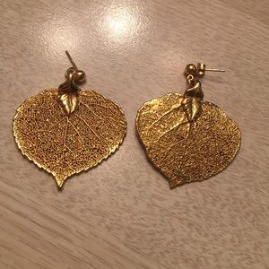 Gold tone leaf earring
