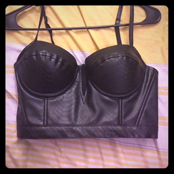 ❗️PRICE DROP ❗️Leather snake skin cropped bustier