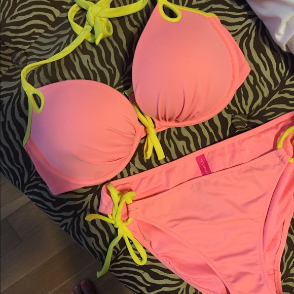 🎀Price Decrease!! VS Bathing Suit Set