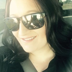 Meet your Posher, Nichole