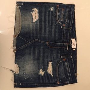BNWT destroyed Jean mini skirt