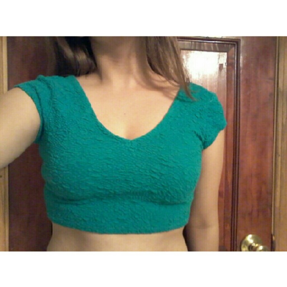 Crop top bundle - Picture 3 of 3