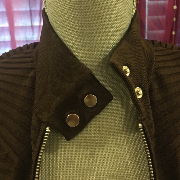 Jacket - Picture 4 of 4