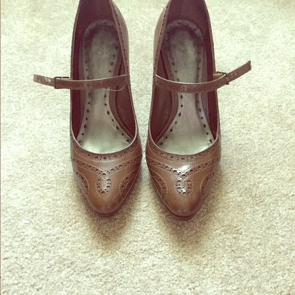 BCBG Mary Jane heels