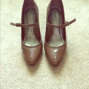BCBG Mary Jane heels