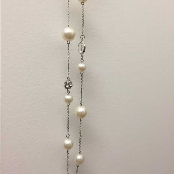 Pearl and rhinestone necklace