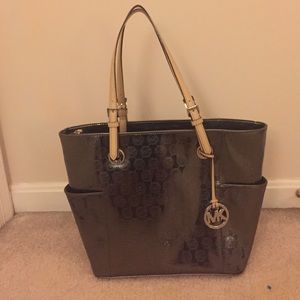 MICHAEL KORS BAG **willing to negotiate