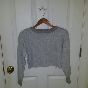 BRANDY MELVILLE CROPPED SWEATSHIRT