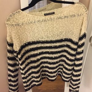 BRANDY MELVILLE SWEATER