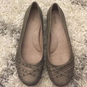 Sonoma flats. Never worn.