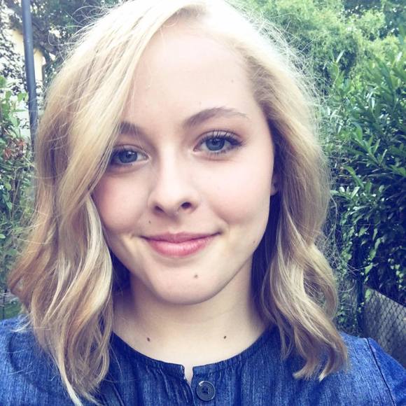 Meet your Posher, Olivia