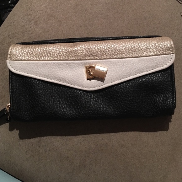 new Jessica Simpson Wallet