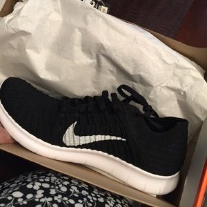 Nike Flyknit Shoes