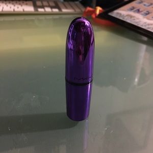 Mac LE magic of the night lipstick