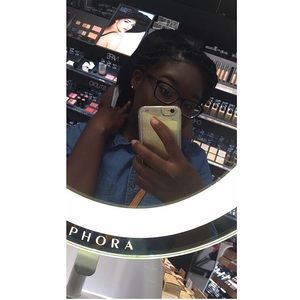 Meet your Posher, Tanisha
