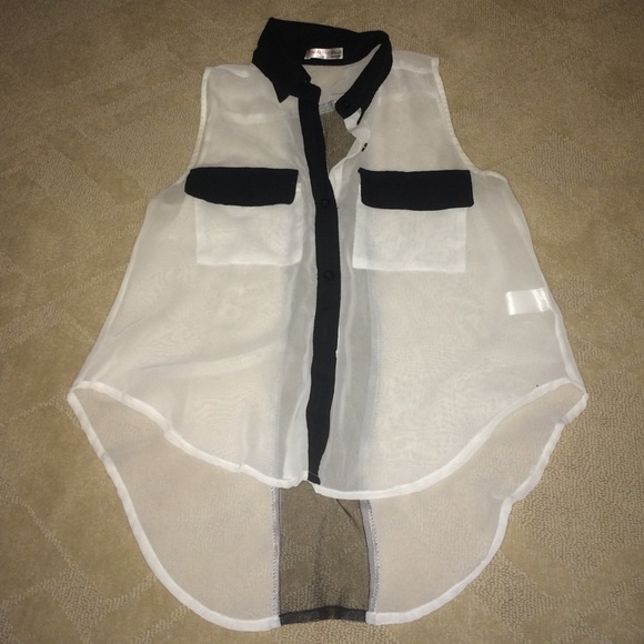 Black white sheer button down blouse collar pocket - Picture 4 of 7