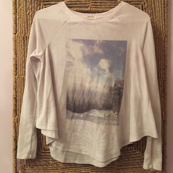 Long sleeve thermal. (Light light purple)