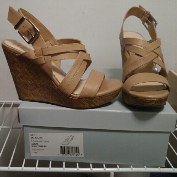 Jessica Simpson Julita Wedge Sandal Never worn