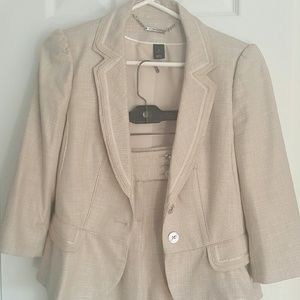 👢WHBM CREAM COLOR SUIT👢