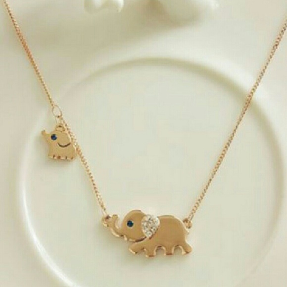 ❤️❤️Gold plated elephant necklace - Picture 2 of 3