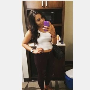 Meet your Posher, Miaa