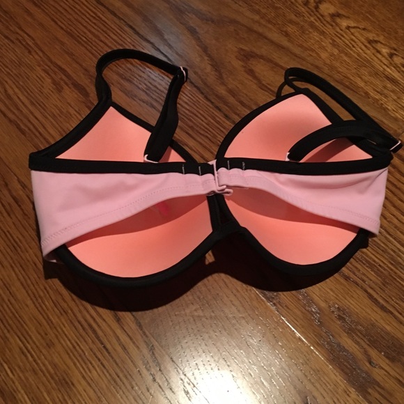 VS bathing suit top - Picture 2 of 3