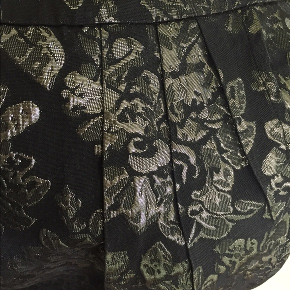 Skirt with silver details - Picture 3 of 4