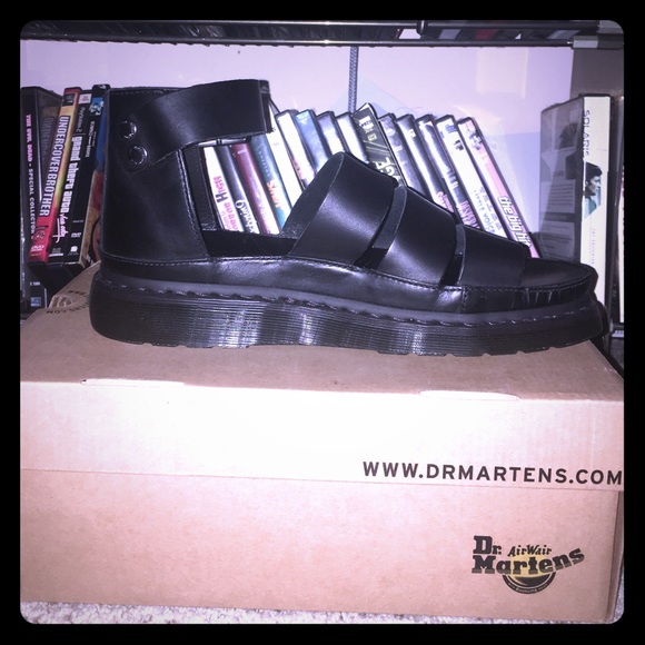 NEW Doc Martens CLARISSA